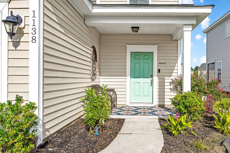 1138 Flyway Rd, Summerville, SC 29483