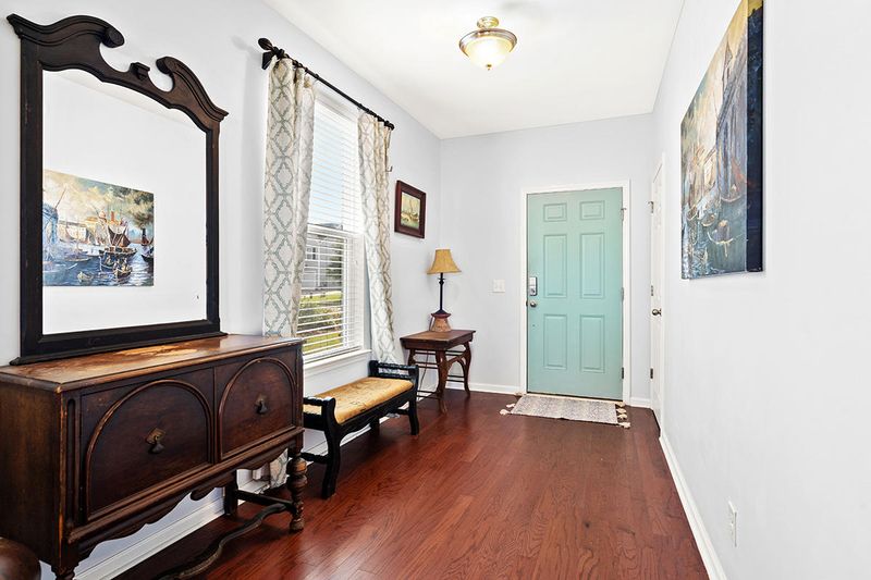 1138 Flyway Rd, Summerville, SC 29483