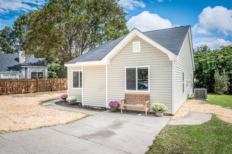 102 Morning Glory Ct, Summerville, SC 29486