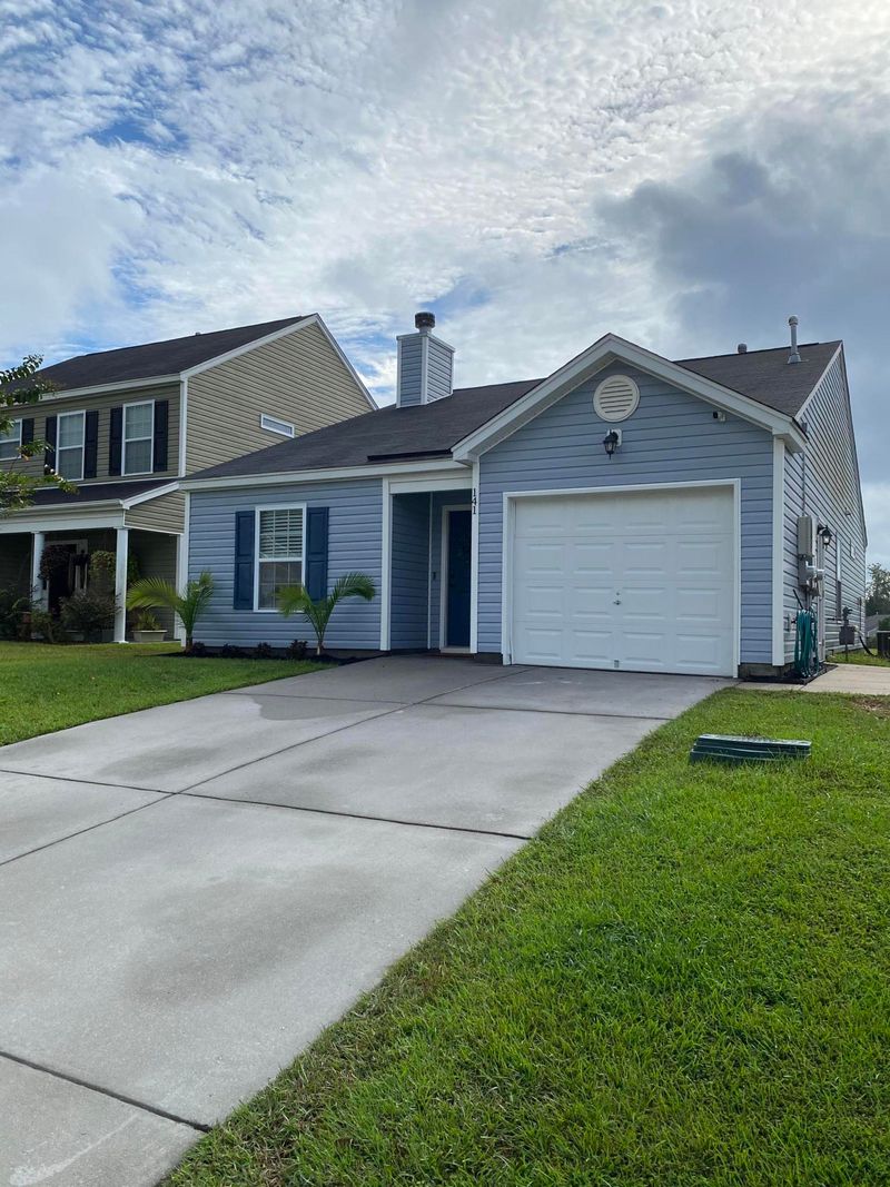 141 Tyger St, Summerville, SC 29485