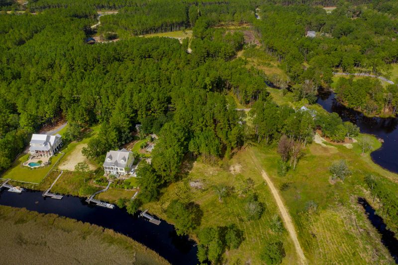 7581 Ladys Secret Ln, Awendaw, SC 29429