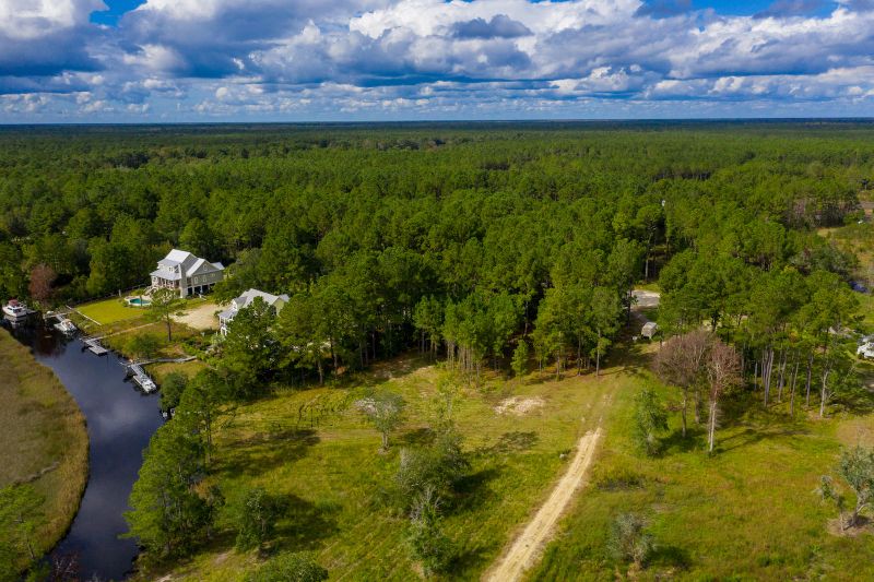 7581 Ladys Secret Ln, Awendaw, SC 29429