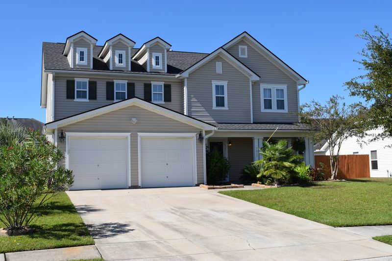 7015 Bellflower Ln, Hanahan, SC 29410