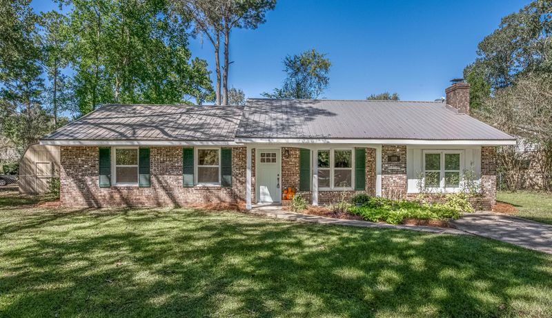 1101 Langdoc St, Moncks Corner, SC 29461