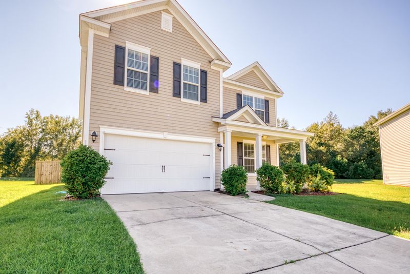 1613 Rising Mist Dr, Summerville, SC 29483