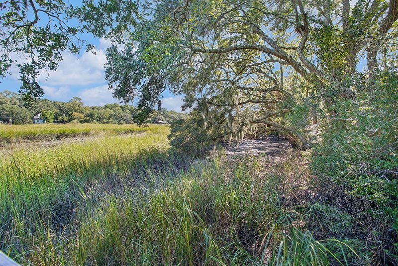 1131 Village Creek Ln #4, Mount Pleasant, SC 29464