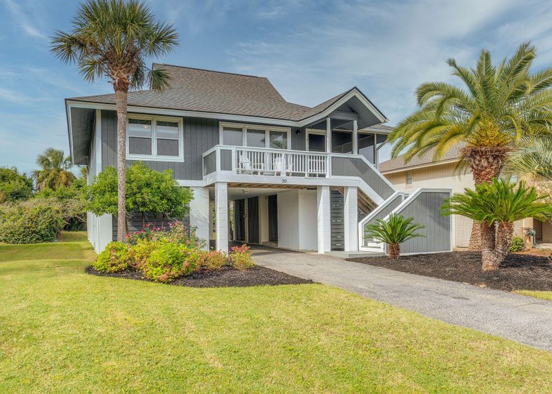 10 Beachside Dr, Isle Of Palms, SC 29451