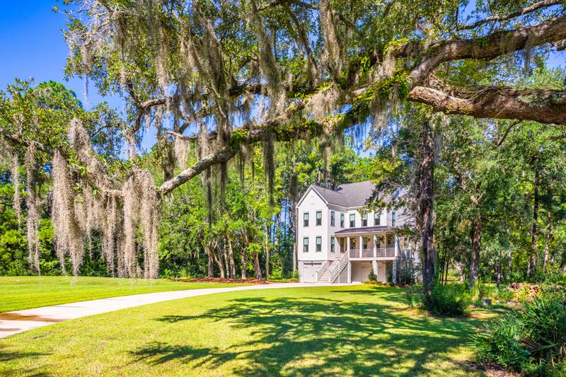 1316 Cedar Plantation Ln, Awendaw, SC 29429