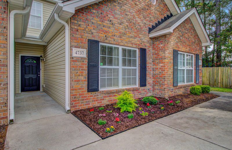 4737 Skillmaster Ct, North Charleston, SC 29418