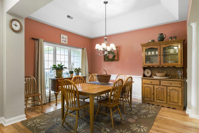 1172 Greenwood Dr, Bonneau, SC 29431