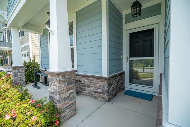 684 Goodlet Cir, Charleston, SC 29412