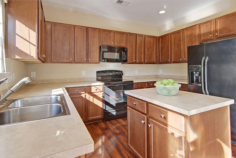 3000 Ellington Dr, Summerville, SC 29485