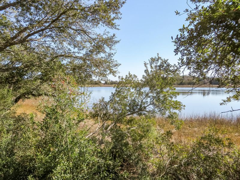 611 Awendaw Lakes Blvd, Awendaw, SC 29429