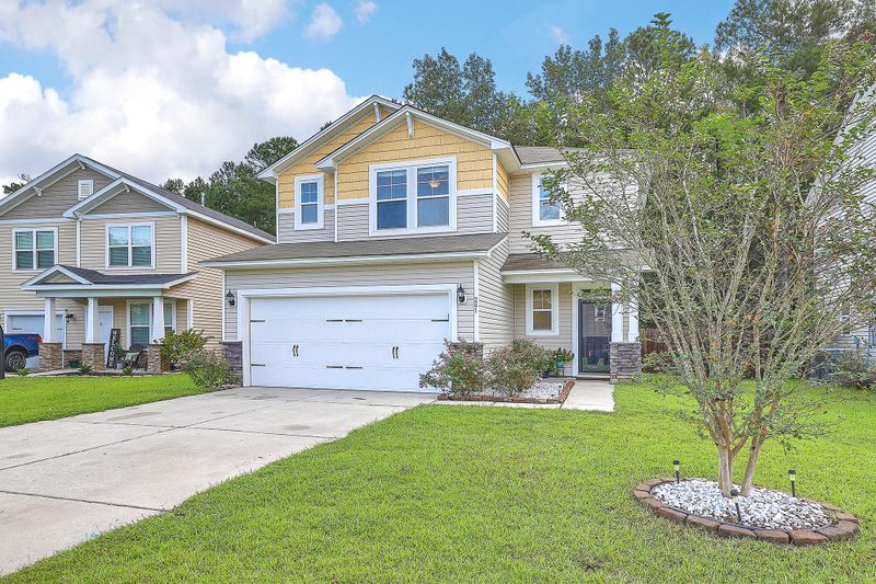 241 Oglethorpe Cir, Moncks Corner, SC 29461