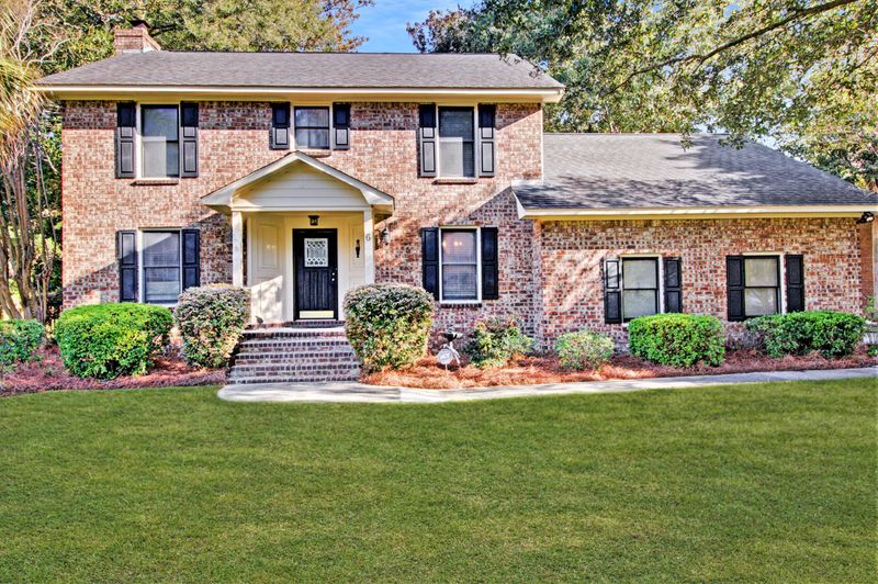 6 Darien Dr, Charleston, SC 29414
