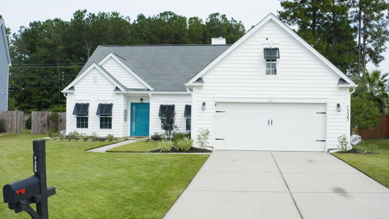 7325 Horned Grebe Ct, Hanahan, SC 29410