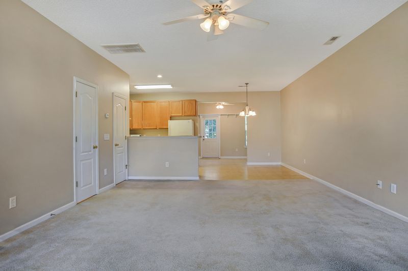135 Lynches River Dr, Summerville, SC 29485