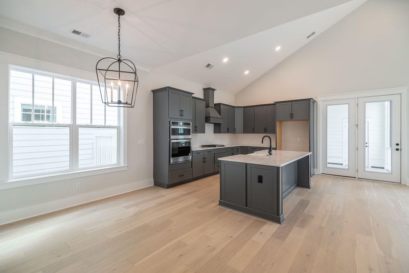 1531 Low Park St, Mount Pleasant, SC 29464