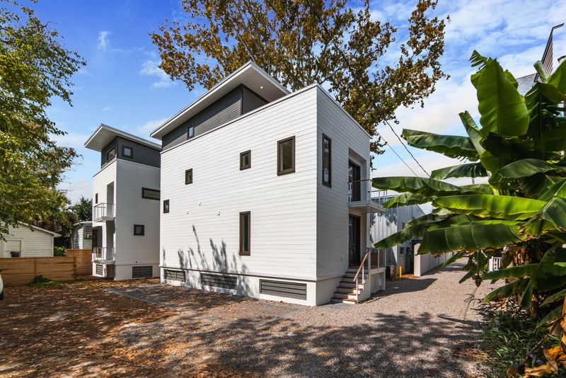 5 Carrere Ct, Charleston, SC 29403