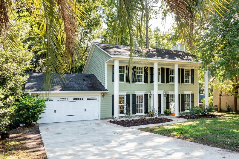 1238 Parkway Dr, Mount Pleasant, SC 29464