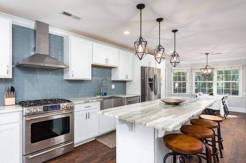 1238 Parkway Dr, Mount Pleasant, SC 29464
