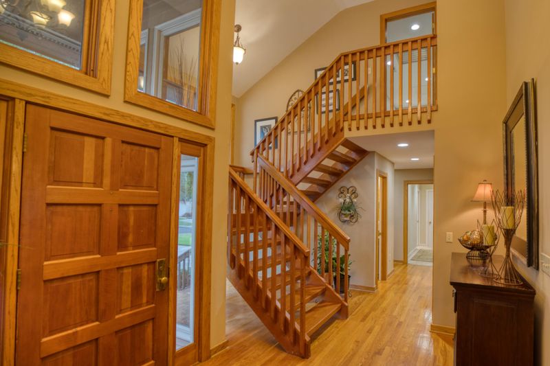 1189 Manor Ln, Mount Pleasant, SC 29464