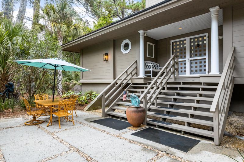122 Conifer Ln, Kiawah Island, SC 29455