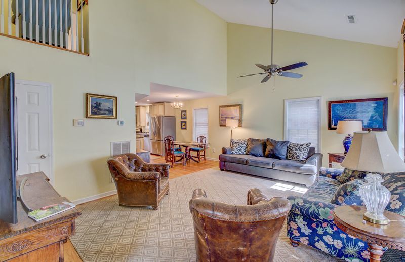 8 Todd St, Charleston, SC 29403