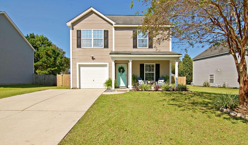 1002 Golden Aspen Dr, Moncks Corner, SC 29461