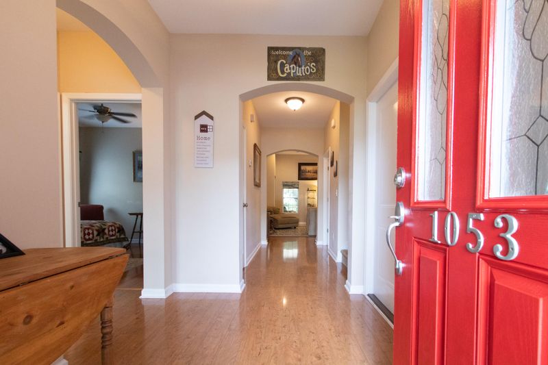 1053 Victoria Pointe Ln, Summerville, SC 29485