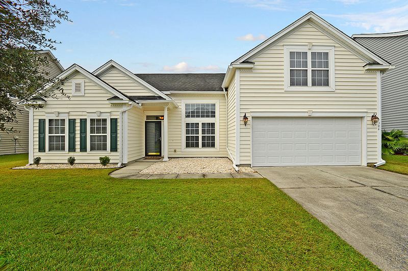 7306 Brown Thrasher Ct, Hanahan, SC 29410
