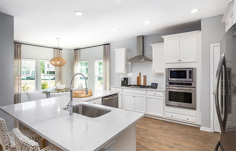6030 Coral Berry Rd, Hanahan, SC 29410