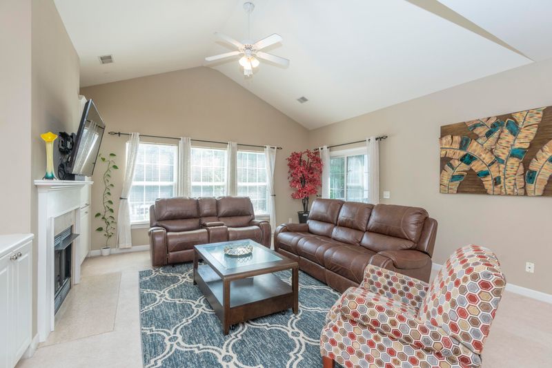 1608 Whitby Ln, Charleston, SC 29414