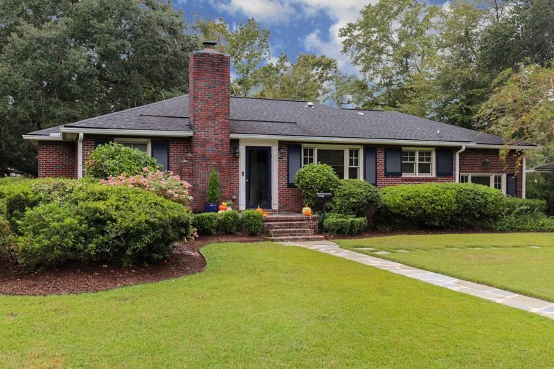 725 N Godfrey Park Pl, Charleston, SC 29407