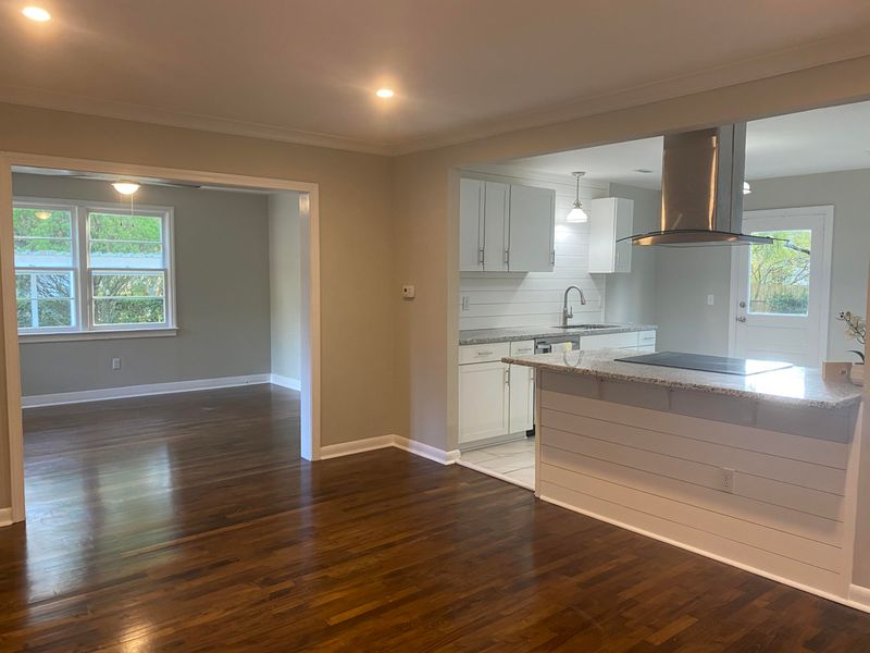 819 White Oak Dr, Charleston, SC 29407