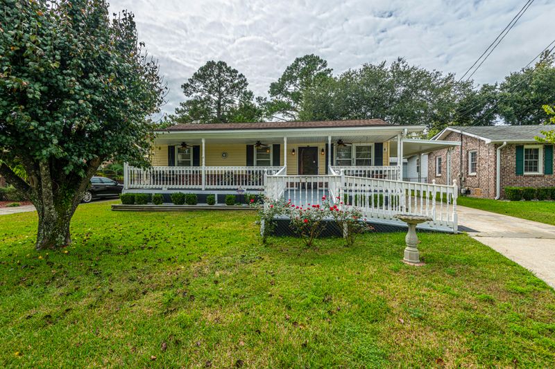 5925 Maple St, Hanahan, SC 29410