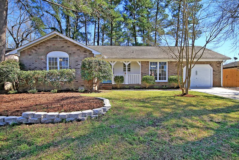 400 Bristlecone Dr, Ladson, SC 29456