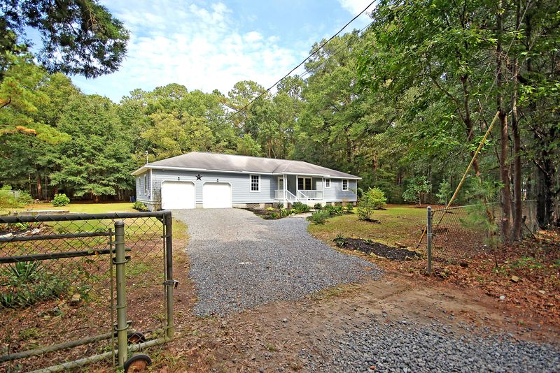 5642 Ellington School Rd, Ravenel, SC 29470