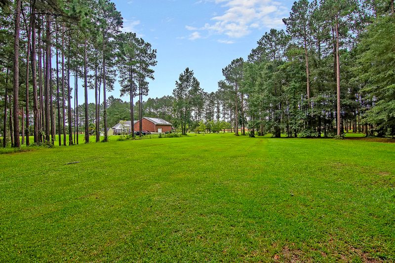 967 2nd Bend Rd, Harleyville, SC 29448