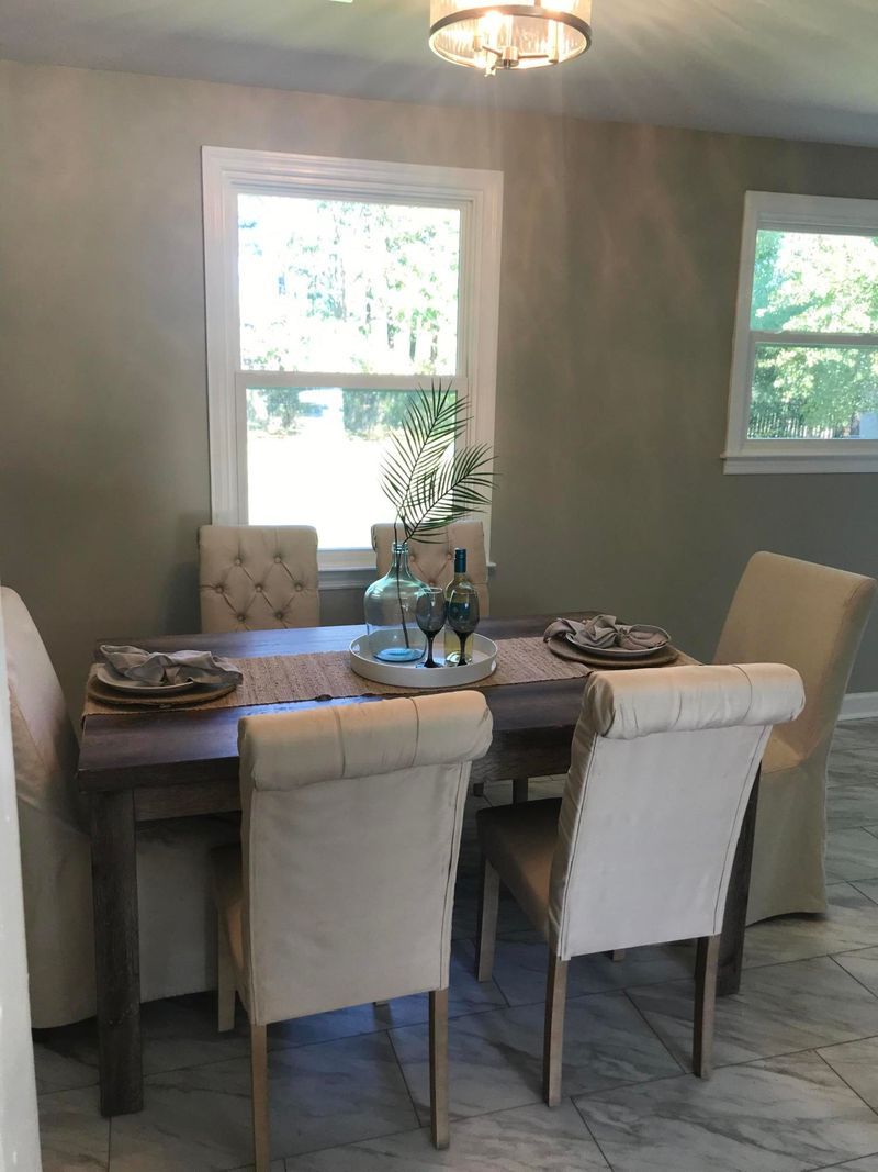 2762 Dantzler Dr, North Charleston, SC 29406