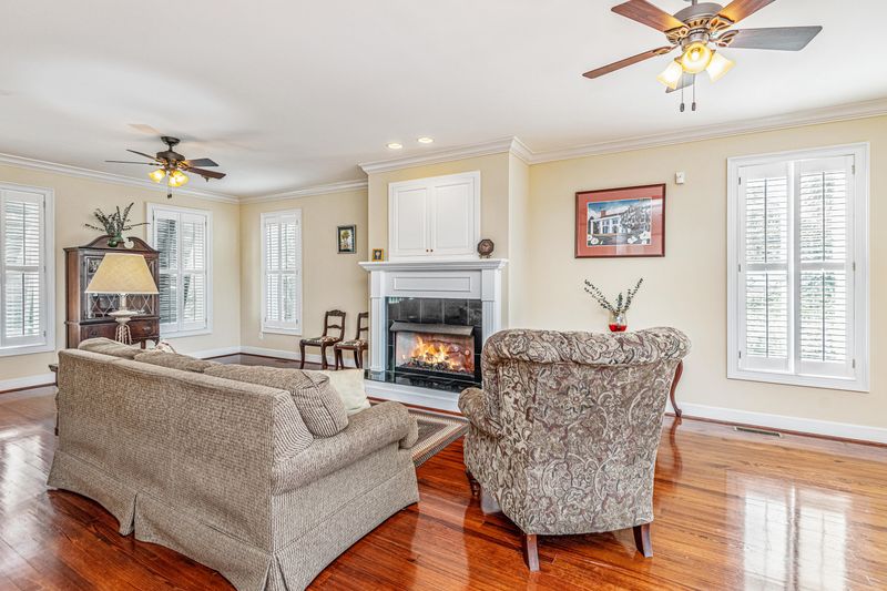 8959 Sandy Creek Rd, Edisto Island, SC 29438