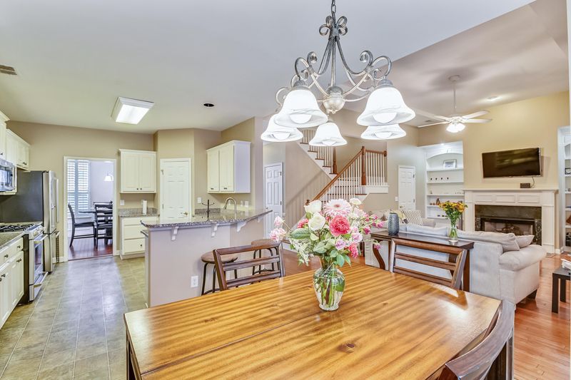 2137 Tall Grass Cir, Mount Pleasant, SC 29466
