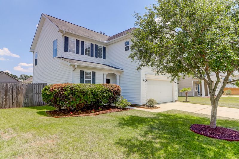 7158 Sweetgrass Blvd, Hanahan, SC 29410