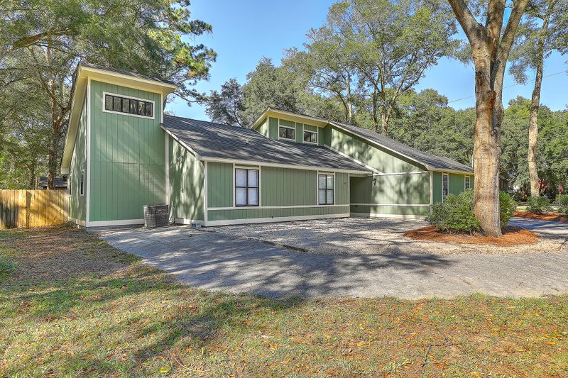 728 Boyce Ct, Charleston, SC 29412