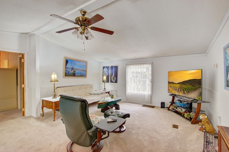 1236 White Flat Rd, Mount Pleasant, SC 29464