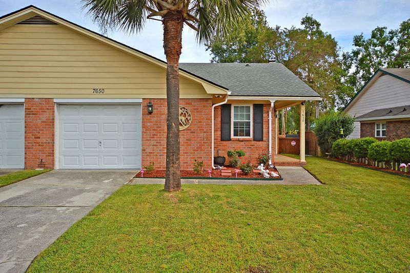 7650 Valleyview Cir, North Charleston, SC 29418