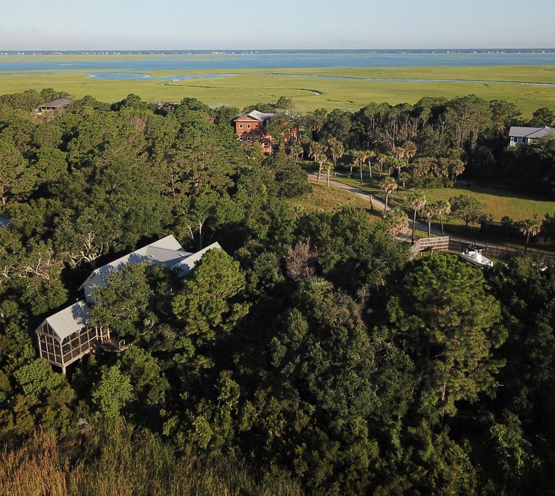 255 Old House Ln, Dewees Island, SC 29451