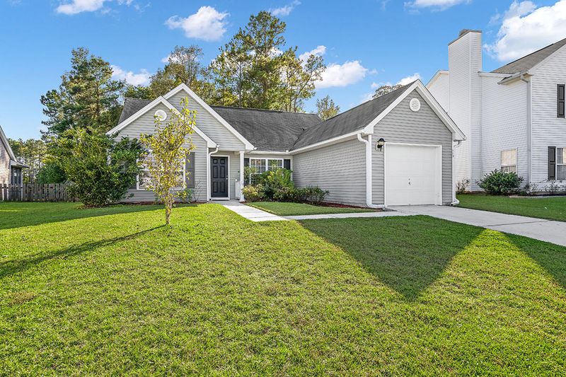 113 Salem Creek Dr, Goose Creek, SC 29445