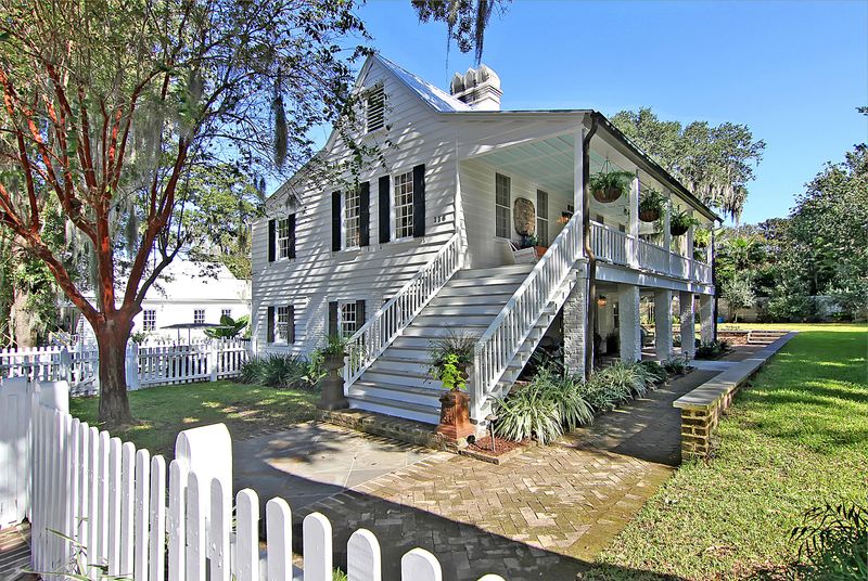 116 Bennett St, Mount Pleasant, SC 29464