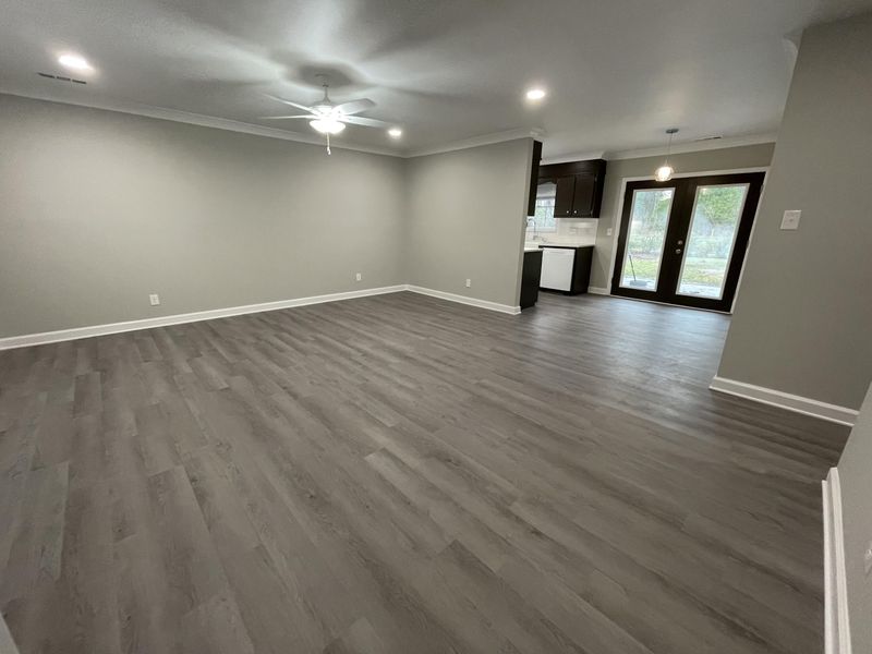 319 Lilac Dr, Summerville, SC 29485
